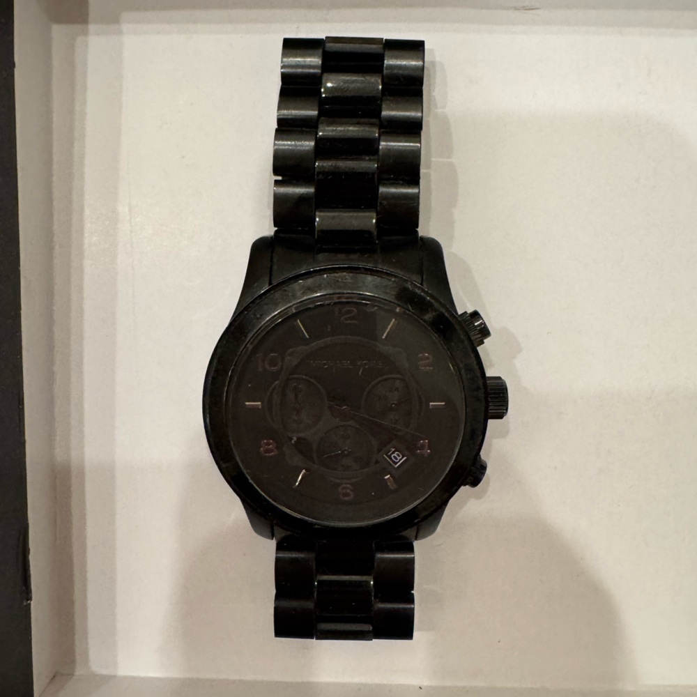 Michael Kors Watch. Oversized Runway Black-Tone